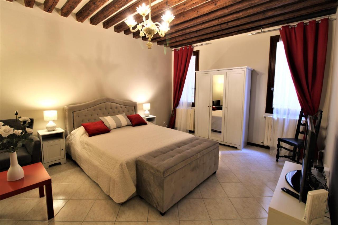 Central And Spacious Apartment Венеція Екстер'єр фото