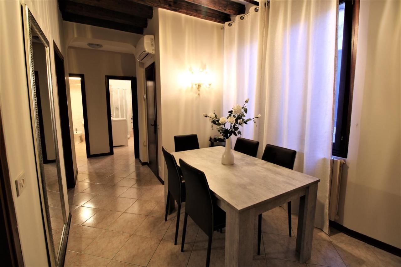 Central And Spacious Apartment Венеція Екстер'єр фото